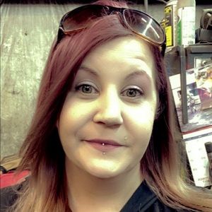 Meet your Posher, Ashley